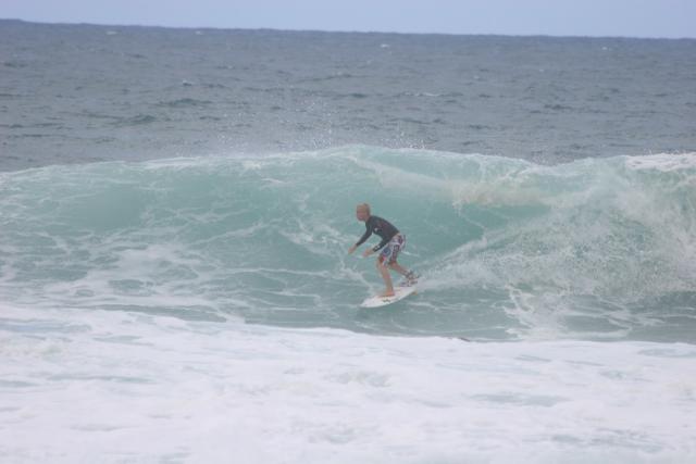 2007 Hawaii Vacation  0840 North Shore Surfing